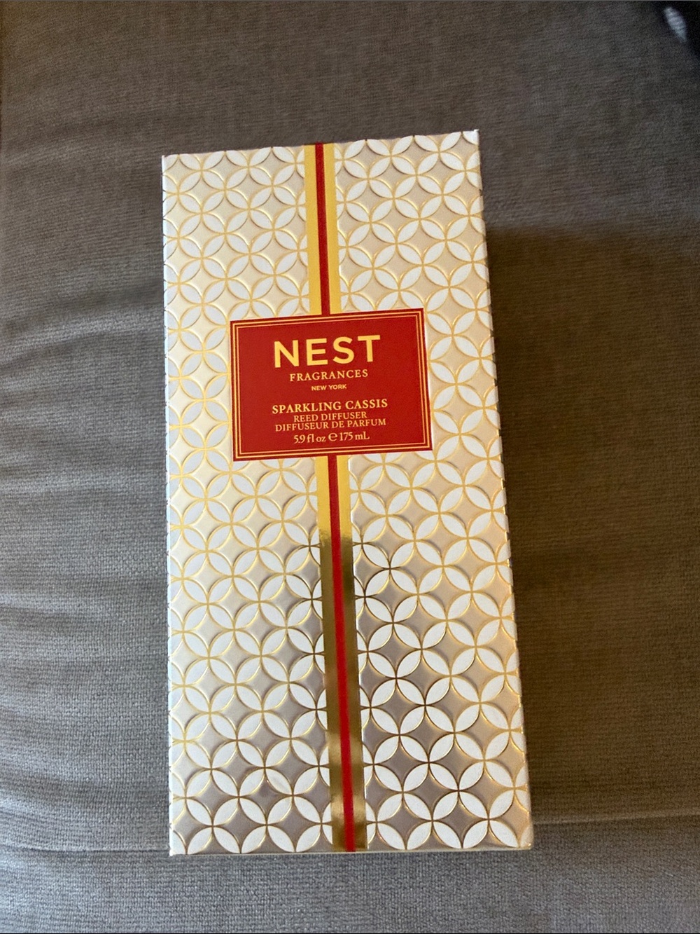 NEST Fragrances Sparkling Cassis Reed Diffuser - Picture 2 of 2